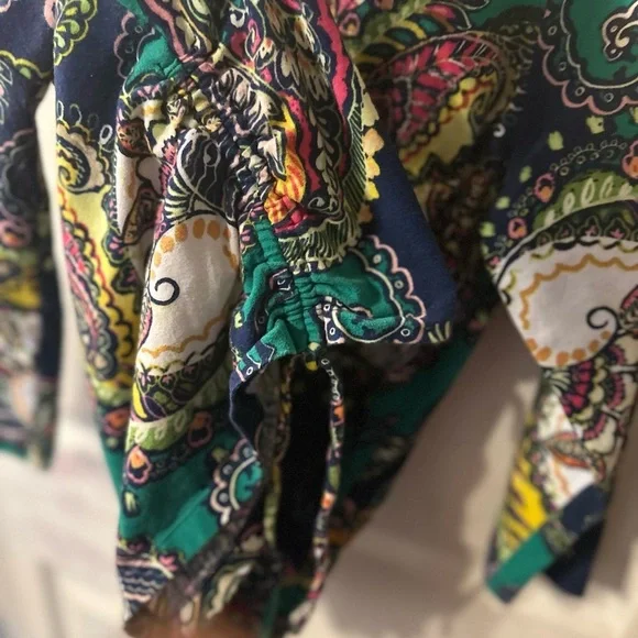 Caribbean Joe Size Large Green Paisley Women's Top, 3/4 sleeve, draw string side - Picture 4 of 4